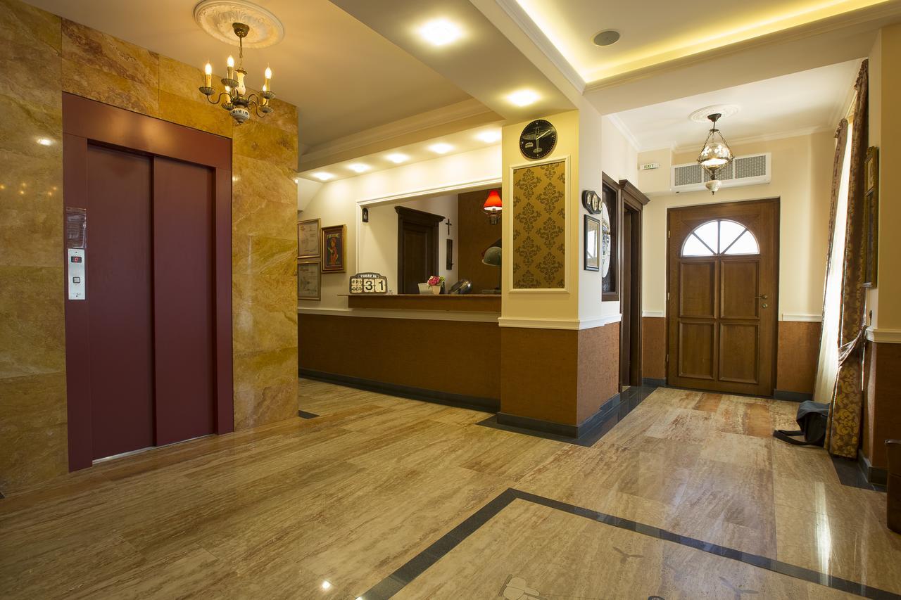Hotel Aviator Boutique Otopeni Kültér fotó