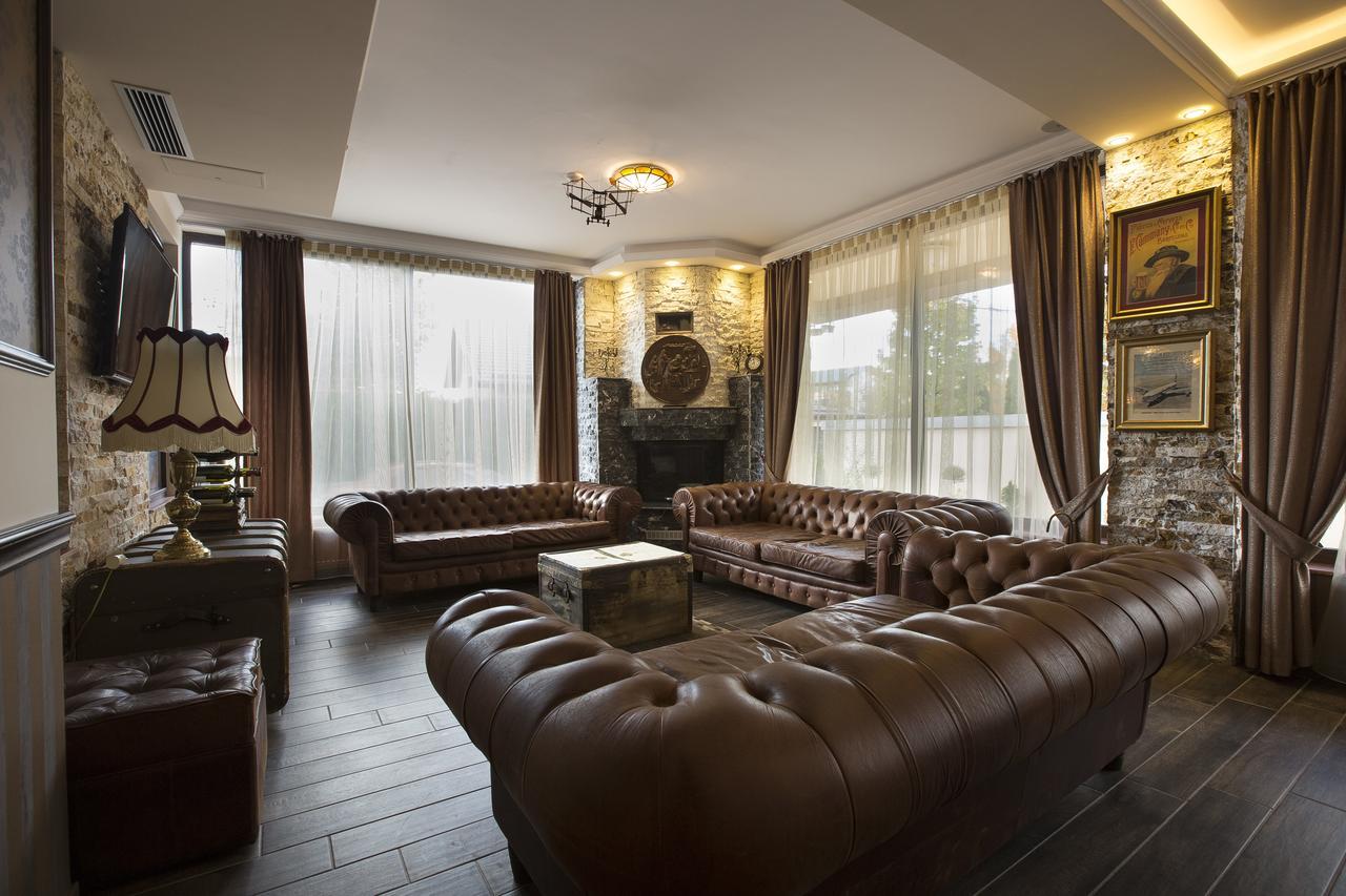 Hotel Aviator Boutique Otopeni Kültér fotó