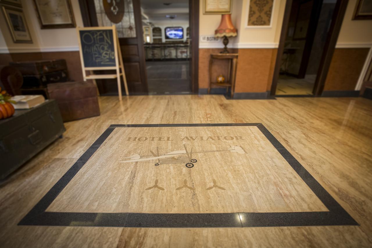 Hotel Aviator Boutique Otopeni Kültér fotó