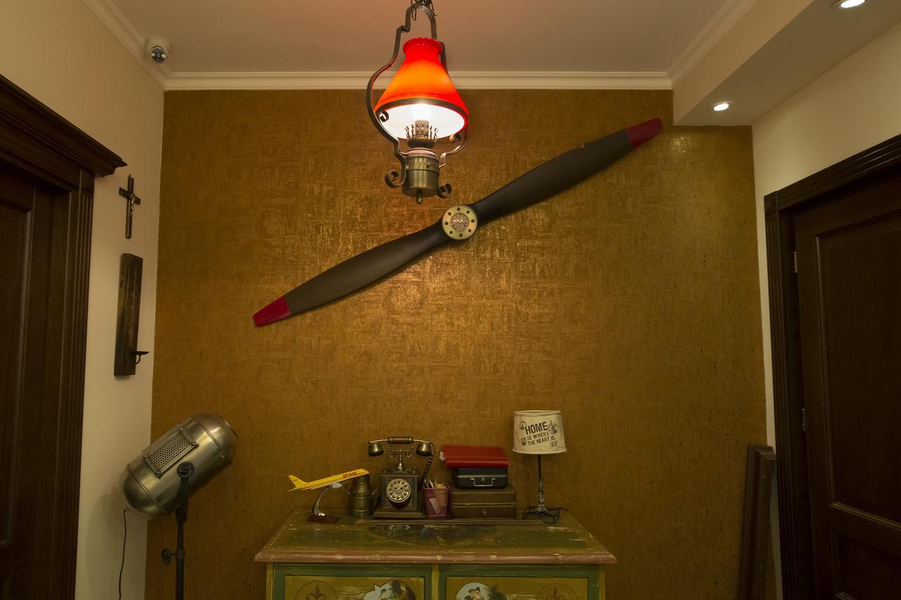 Hotel Aviator Boutique Otopeni Kültér fotó