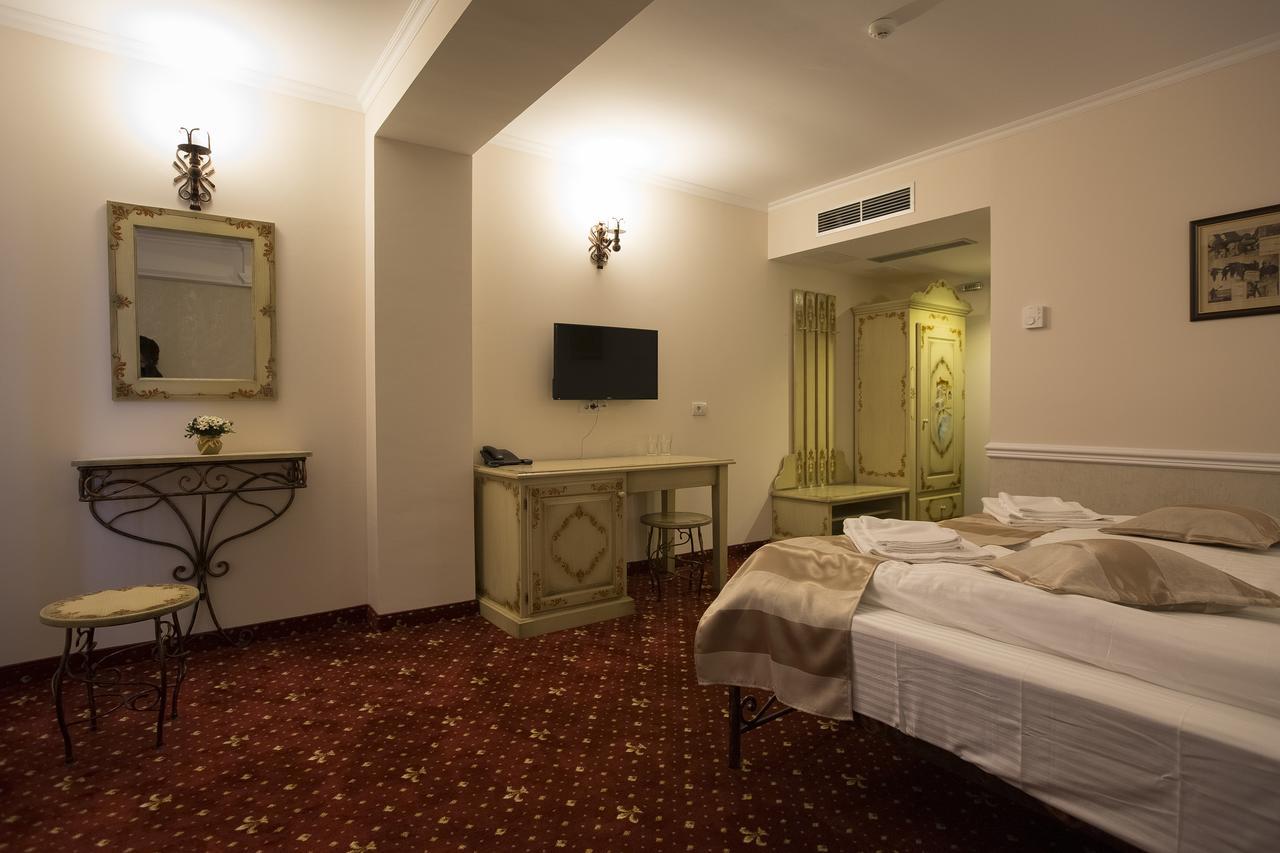 Hotel Aviator Boutique Otopeni Kültér fotó