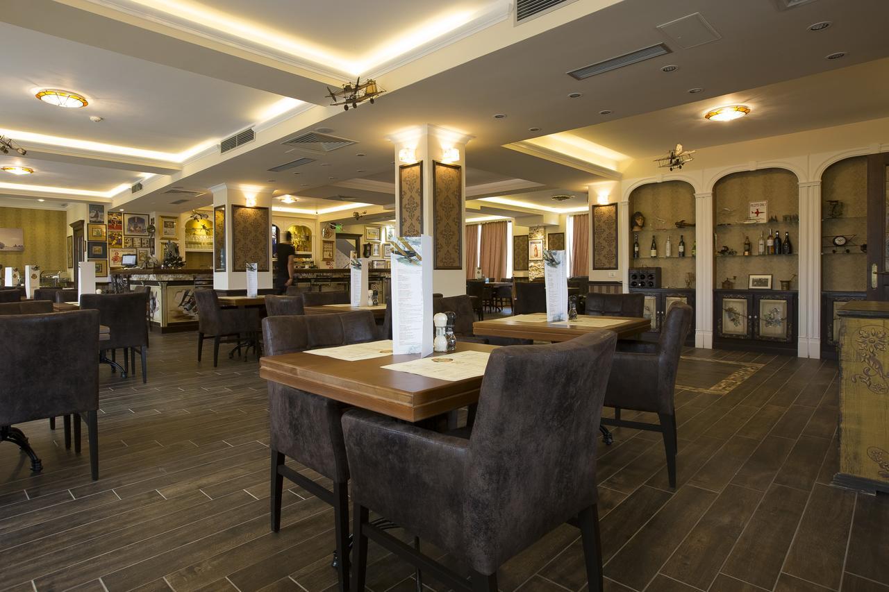 Hotel Aviator Boutique Otopeni Kültér fotó