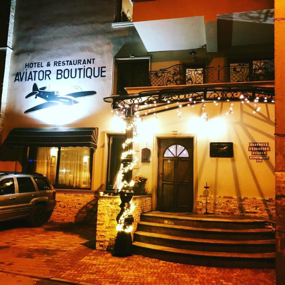 Hotel Aviator Boutique Otopeni Kültér fotó