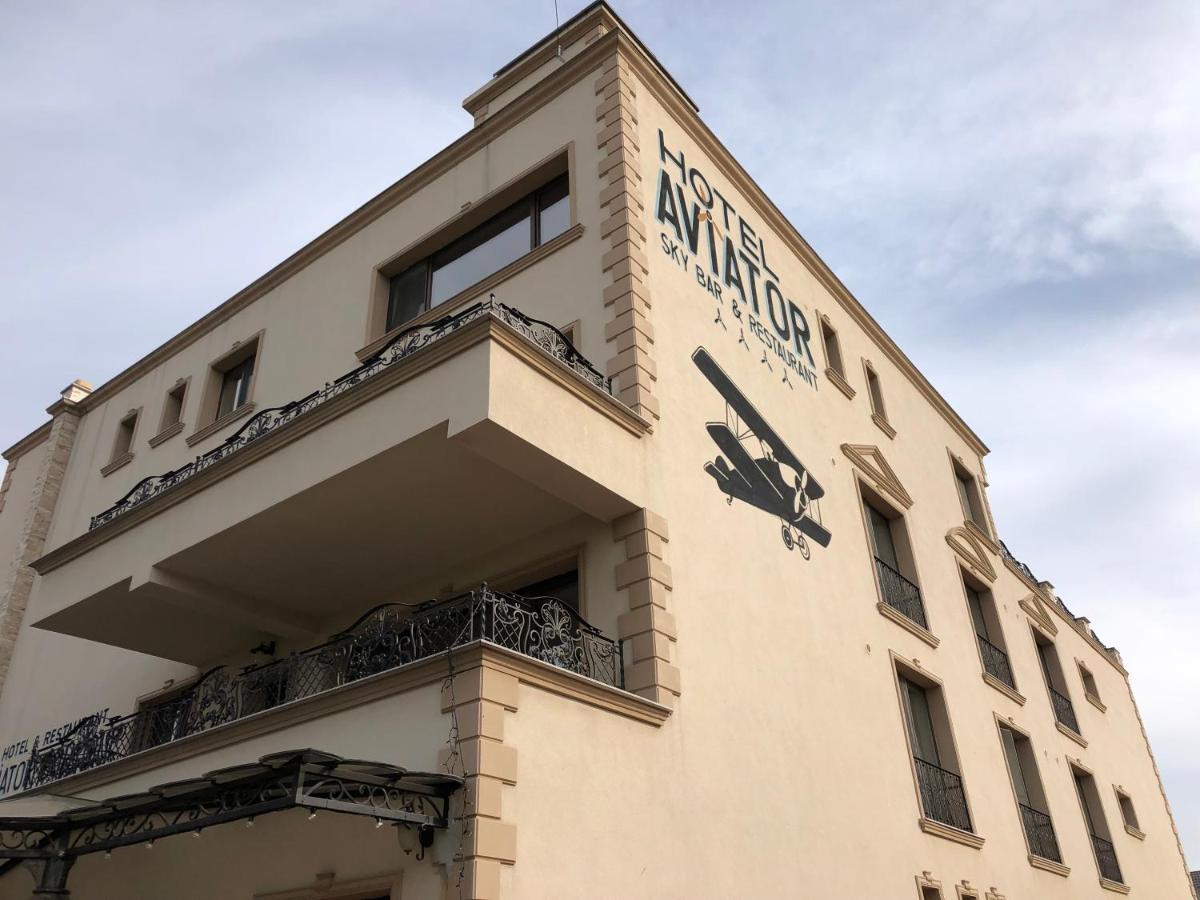 Hotel Aviator Boutique Otopeni Kültér fotó